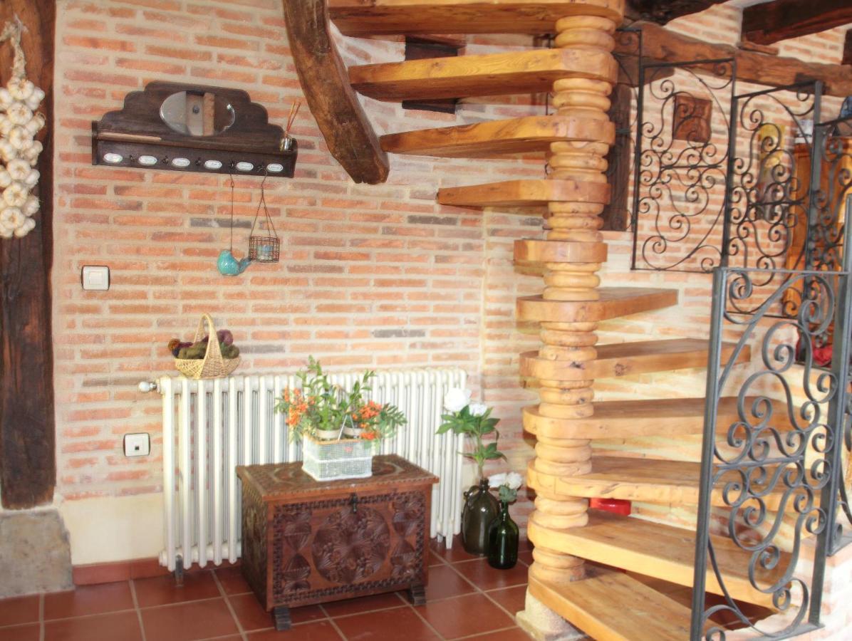 Valderrueda Casa De Piedraヴィラ エクステリア 写真